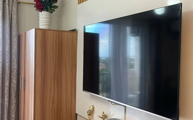 Room in Studio - Luxury Condo-sea View- Near Beach