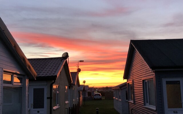 Seabirds - 3 bed chalet, dog friendly, Bridlington