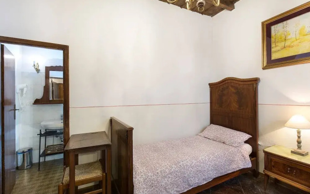 Four-room Apartment 15 Minutes From the Center of Milan
