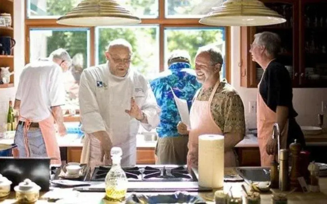 Auberge de Seattle, French Country Inn