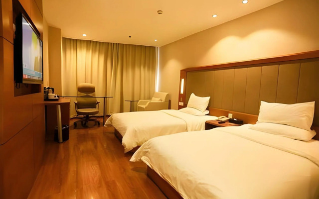 Ji Hotel (Zhengzhou East Railway Station)