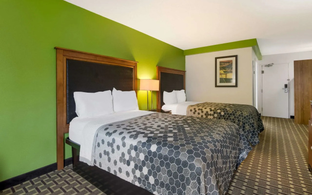 Spark by Hilton Roanoke Airport