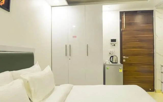 Studio Serviced Apartment With Gym
