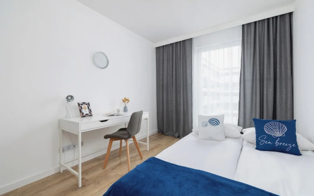 Apartament na Alei Pokoju by Renters