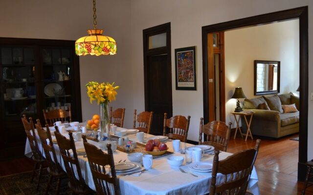 O'Casey's Boutique Inn