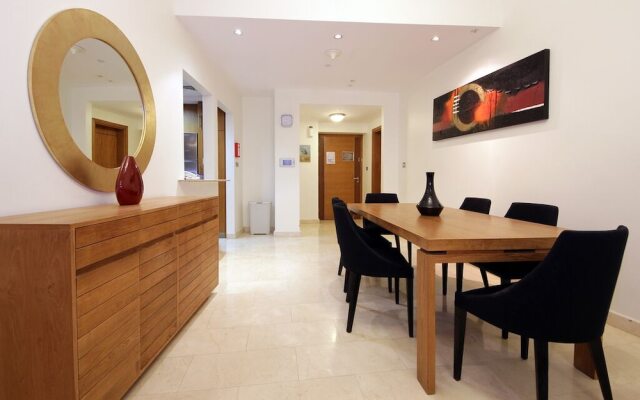 Vacation Bay - Trident Grand Residence