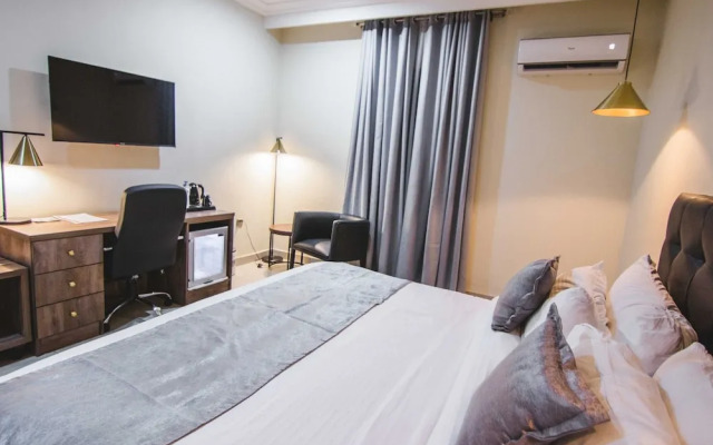 Bon Hotel Platinum