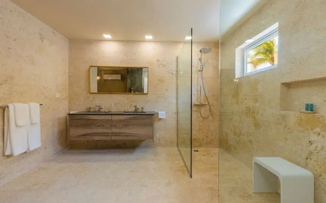 New Mediterranean Villa 5bed 5bath Across-marriott