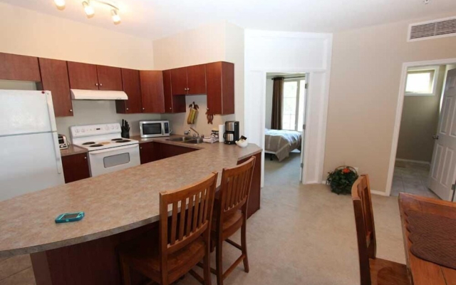 1302 Country Club Drive - 3 Bedroom