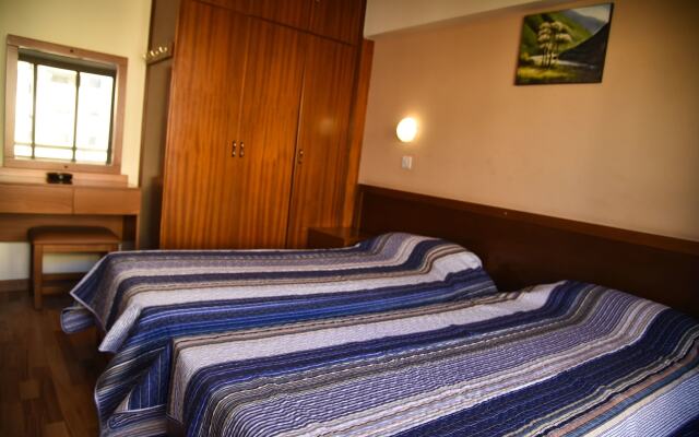 Elysso Hotel