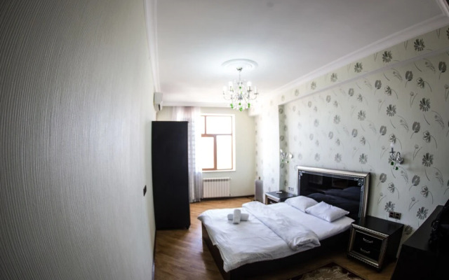Bakuvi Tourist Apartment B227