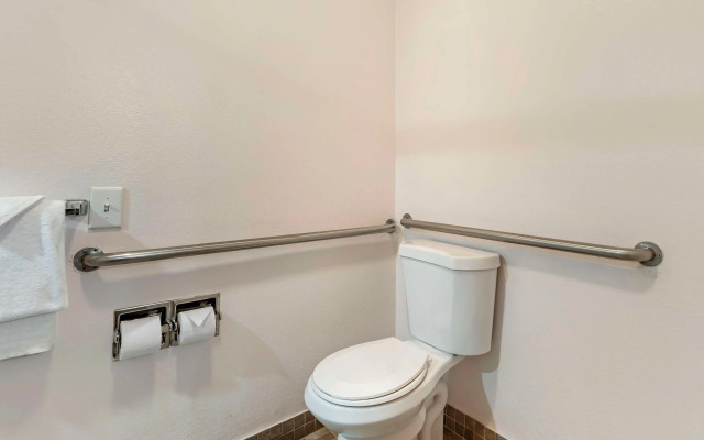Best Western Salinas Monterey Hotel