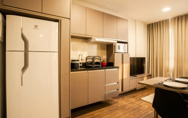 Easy Life Campos Salles by Xtay
