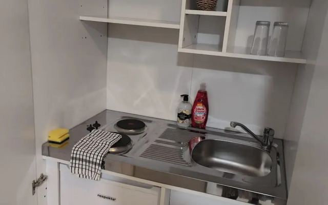Leeds 3 Bed En-suites Apartment Retreat- Sleeps 9