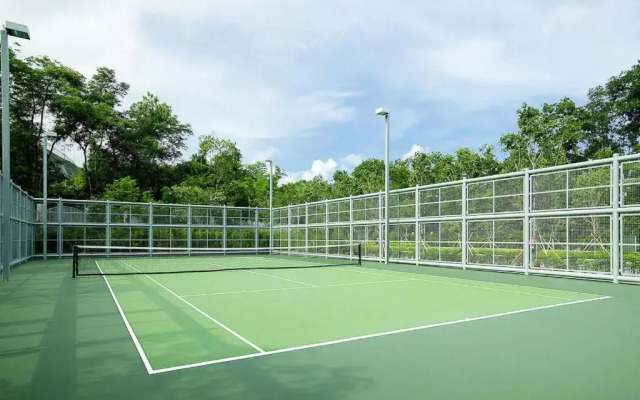 University Town International Hotel