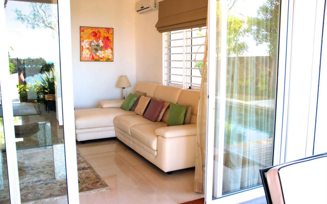 SO Beach Villas