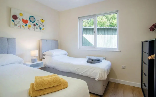 Skomer Lodge - 2 Bedroom Lodge - Manorbier