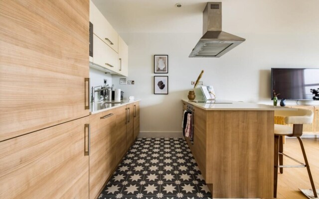 The London Secret - Captivating 2bdr Apartment With Terrace