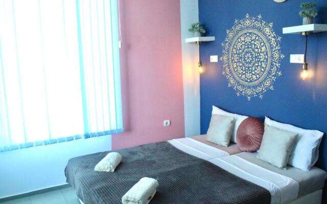 Sunset Art Hotel