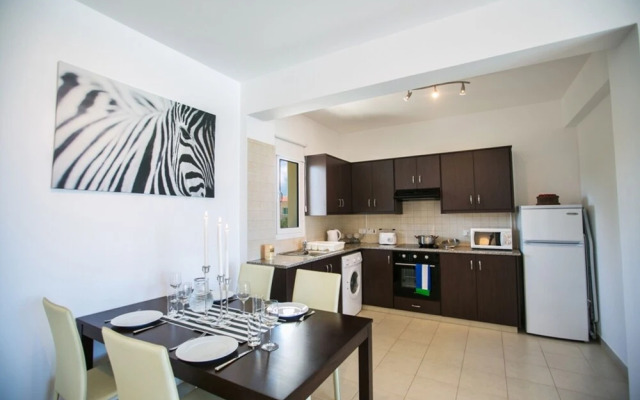 Beautiful Apartment With Communal Pool, Protaras Apartment 1287