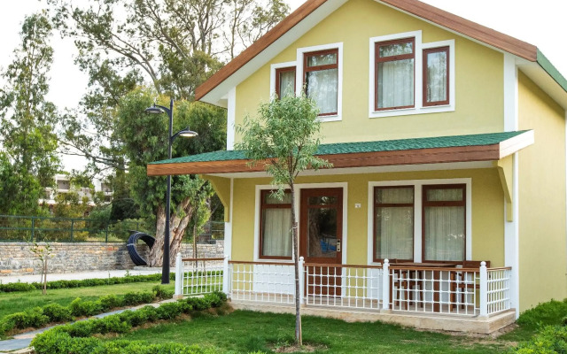Club Marma Hotel