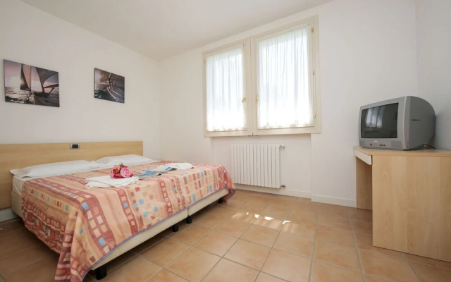 Porto Letizia Rosa 2