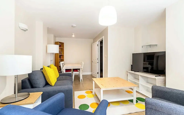 Charming and Modernised Edwardian Flat