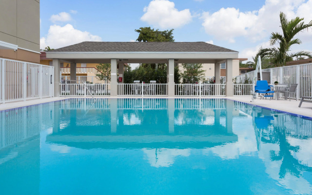 Candlewood Suites Miami Intl Airport-36th St by IHG