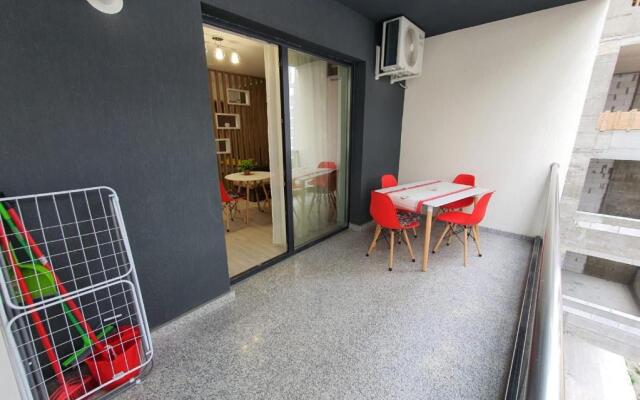 Listone Apartment 12 Mamaia Nord