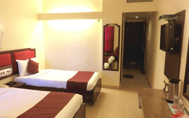 Hotel Ashish Plaza