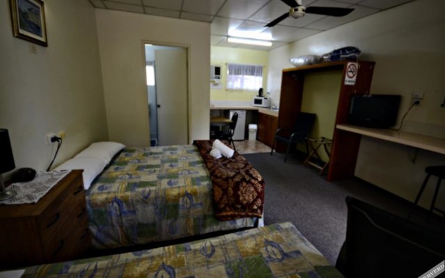 Affordable Gold City Motel