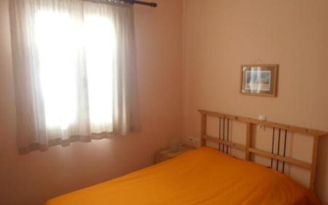 Chriason Studios & Apartments