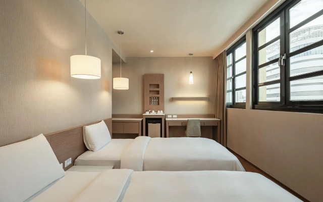 Kindness Hotel - Kaohsiung Main Station
