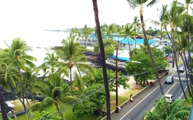 Kona Alii 504 by RedAwning