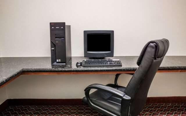 Super 8 by Wyndham Brookshire TX