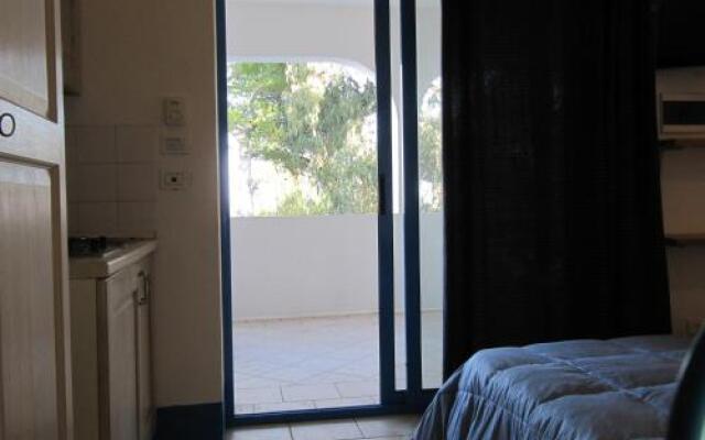 Villa Flora Studios & Apartments