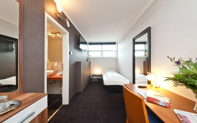Hotel Aviva