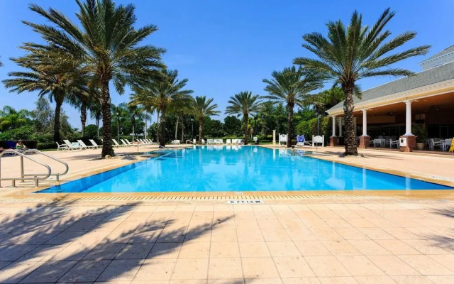 Condo Centre Courts Finest 3 Bedroom Reunion