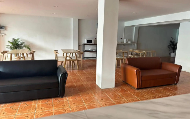 MONTANA Hotel & Hostel Phuket