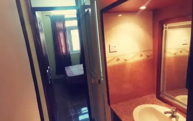 Cheerful 4-bedrooms Beachfront Home Flic en Flac