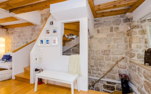 Apartment Domino 18
