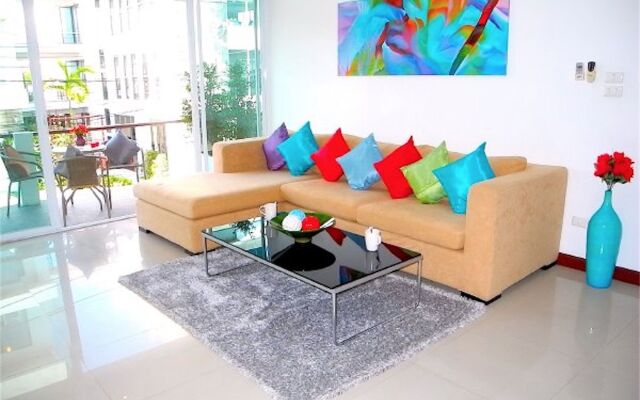 Sunrise 3 bedrooms Spacious Apartment In Nai Harn