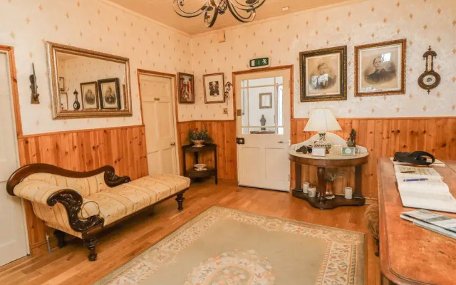 Cairbre House