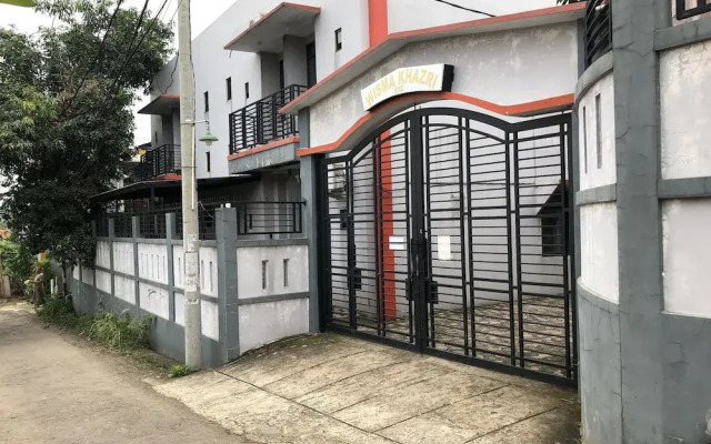 OYO 2770 Zleepy Wisma Khazri