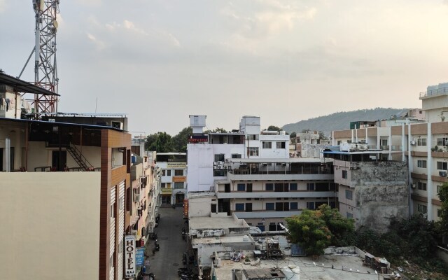 The Grand Uddhav Hotel