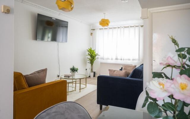 Luxurious 2-bed House in Dartford