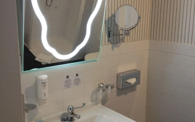 Best Western Premier CHC Airport