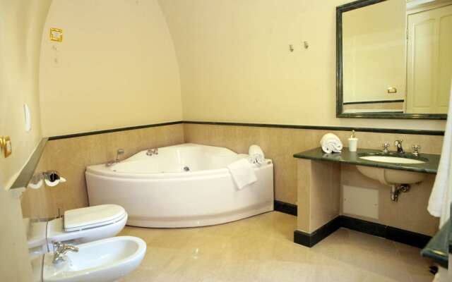 Suite Hotel Santa Chiara