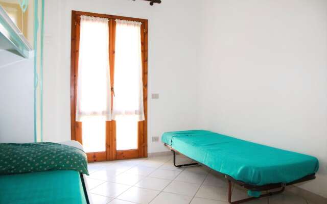 San Teodoro Lu Fraili Apartments