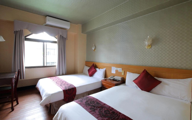 Chiayi Crown Hotel